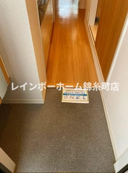 市川市幸２丁目の賃貸マンションの玄関