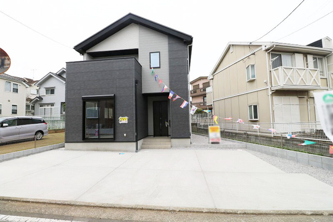 【外観】 | ふじみ野市亀久保3丁目　新築一戸建住宅　全1棟　(ふじみ野店) | 2026年4月撮影/東武東上線「上福岡」駅徒歩18分
敷地面積46坪超の広々とした4LDKです！
建物完成しました！ぜひご見学ください！