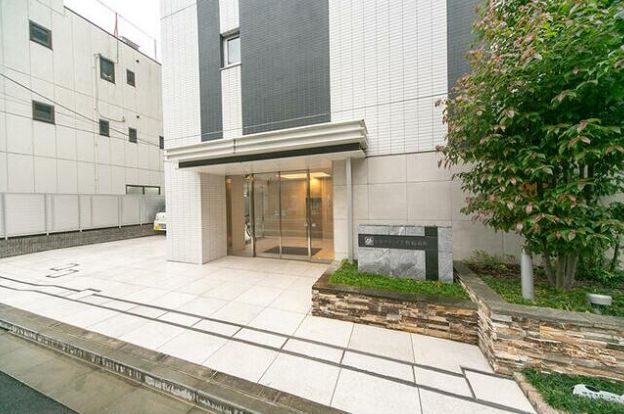 ＪＰ　ｎｏｉｅ　上野稲荷町のエントランス