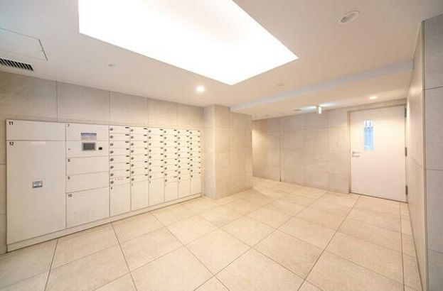 ＪＰ　ｎｏｉｅ　上野稲荷町のロビー