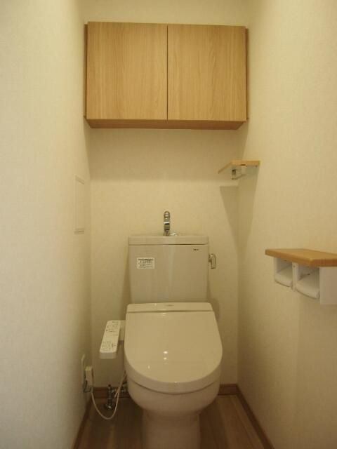 ルーブル王子本町のトイレ