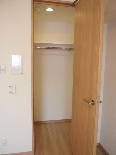 ルーブル王子本町の収納