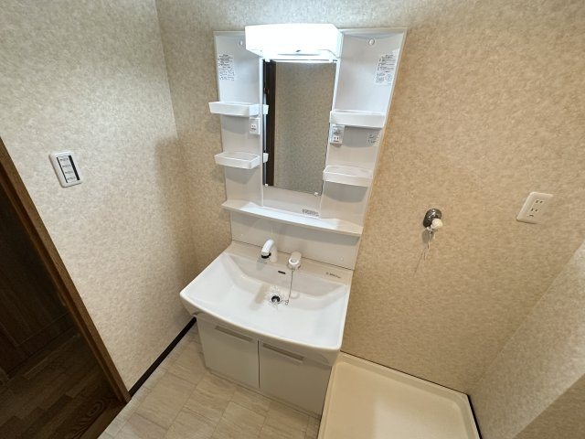 シンフォニアみなみが丘イーストコートB棟の独立洗面台