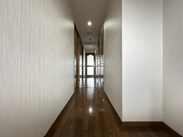 シンフォニアみなみが丘イーストコートB棟の玄関