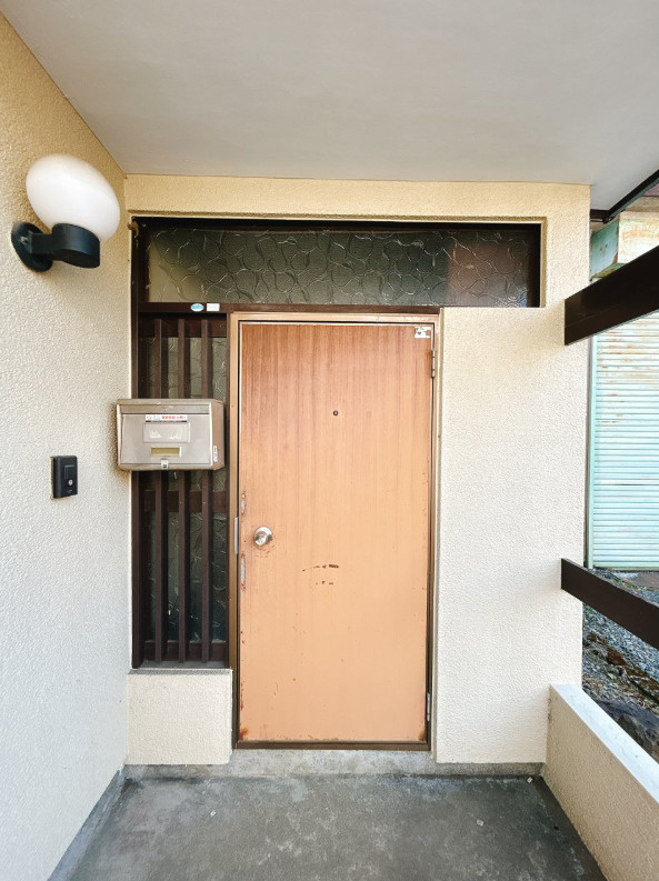 売中古戸建　富士市三ツ沢の玄関