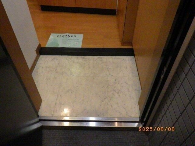 ユーコート上池袋の玄関