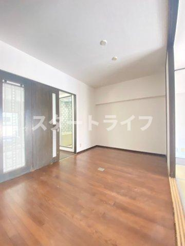 大阪市淀川区東三国６丁目の賃貸マンションの収納