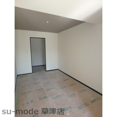 【洋室】 | ハートフルマンション神出 | 広々とした洋室です