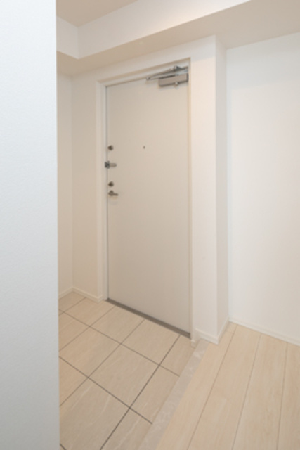 杉並区西荻北３丁目の賃貸マンションの玄関