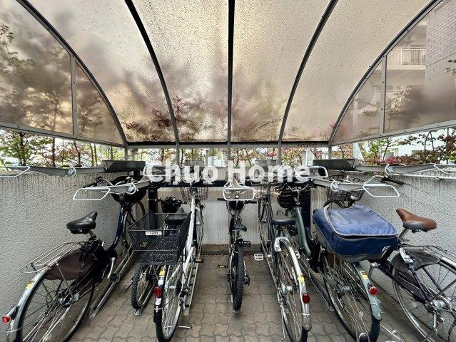 向島パークハイツ第2の駐輪場|【自転車置き場】最新の空き状況や費用などの詳細は担当スタッフまでお問い合わせください。