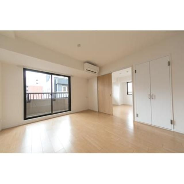 センテニアルタワーの居間・リビング