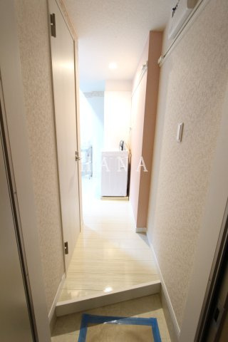 ユナイト江川ガルーダの杜の玄関