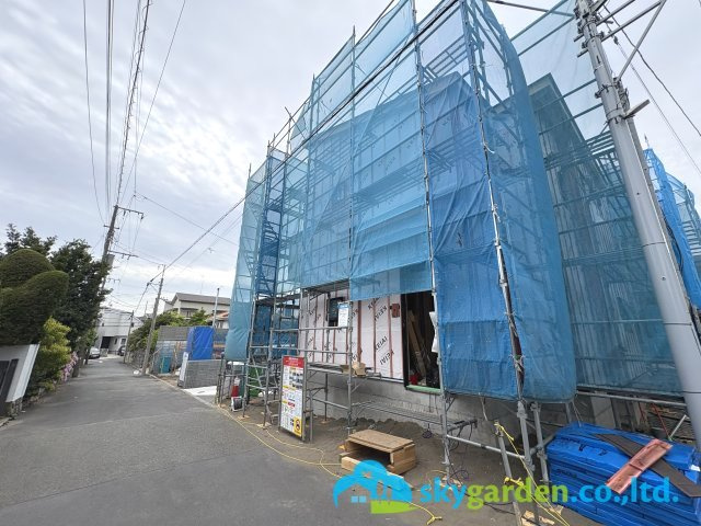藤沢市辻堂太平台４期　新築戸建　全２棟２号棟の前面道路含む現地写真|令和8年4月22日撮影（工事中）
