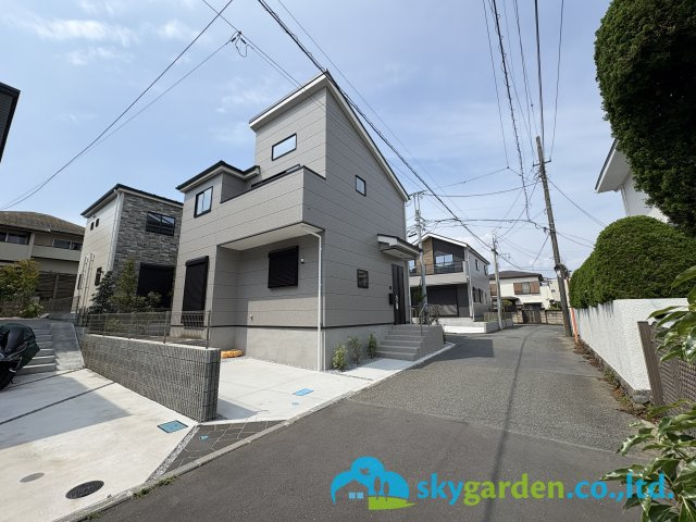 藤沢市辻堂太平台４期　新築戸建　全２棟２号棟の前面道路含む現地写真|辻堂海側の閑静で落ち着きある住宅地