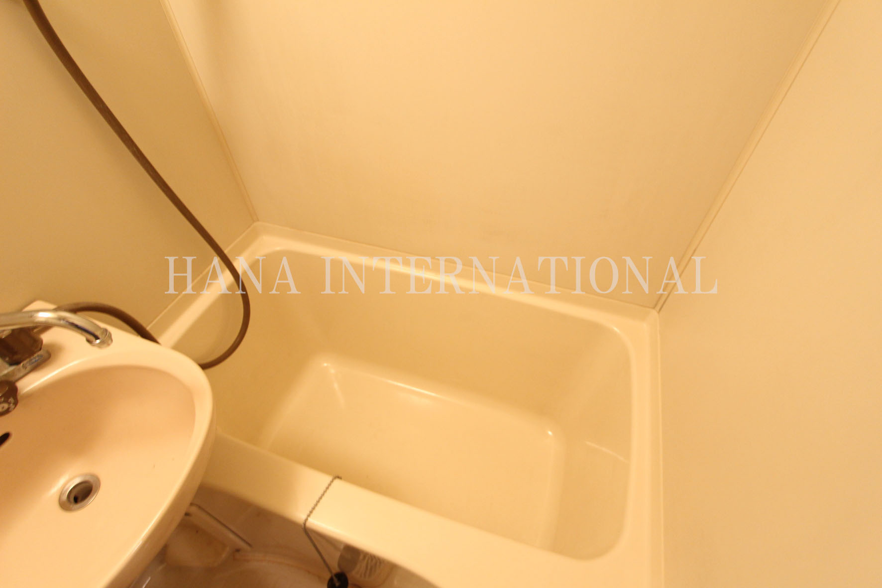 レオパレス21三ッ沢上町第2の浴室|同シリーズ物件の参考写真です。