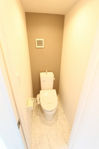 レジーナ鶴見のトイレ|同タイプ参考写真です。