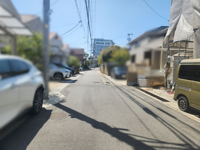 神戸市垂水区塩屋町　新築一戸建の前面道路含む現地写真