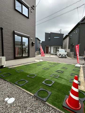 西垣生　新築戸建　４LDKの駐車場