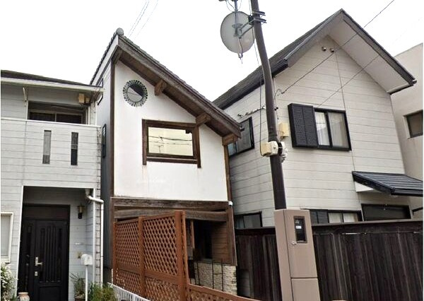 千種区赤坂町２－５６貸家の外観