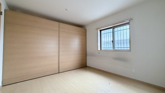 アヴィエントの洋室