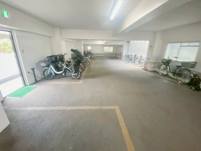 リバーサイド逆瀬川のロビー