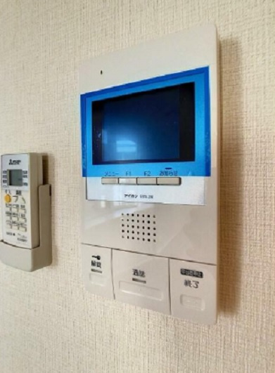 プラウドクリアの設備|TVモニター付インターホン