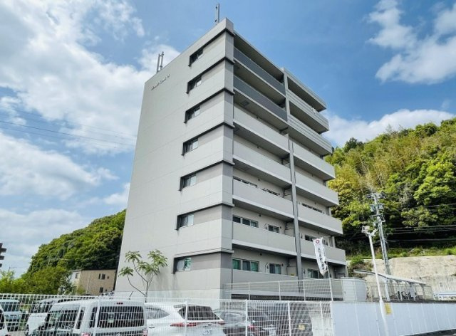 GLANZ Kyoei VIの駐車場