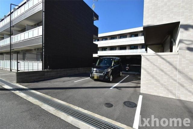 ボ・ソレイユの駐車場|駐車場があるので、車を買う予定の方も安心です