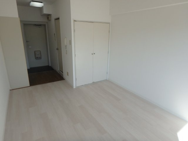 【居間・リビング】 | アイビーコートⅡ | ゆったりとした居間です
