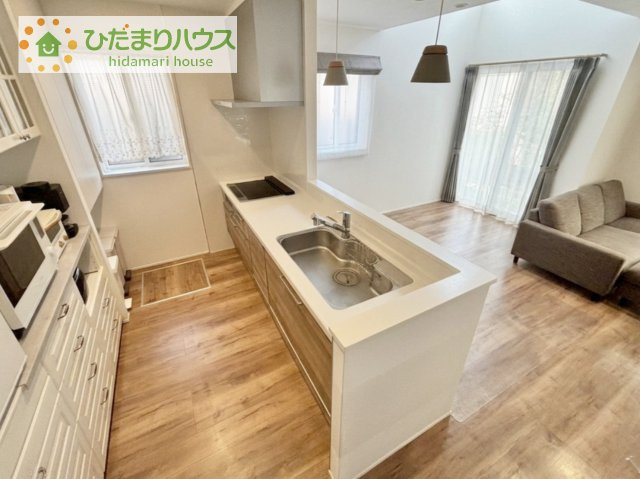 【キッチン】 | 守谷市百合ケ丘３丁目　中古戸建 | 食洗器付きで日々の家事も助けてくれます！
浄水器一体蛇口になっており、飲用水も安心♪