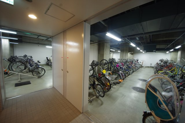 【駐車場】
