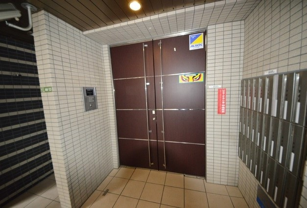 【エントランス】