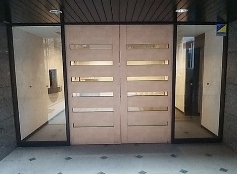 【エントランス】