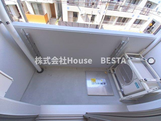 アークメゾン王子公園のバルコニー