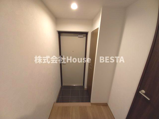 アークメゾン王子公園の玄関