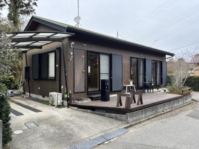 長生郡長生村一松乙　平屋中古戸建の駐車場|平成19年4月築　3K平屋　カーポート1台　サーフスポットまで車約5分　ウッドデッキ付