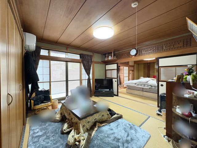 【居間・リビング】 | 本庄市日の出　中古戸建