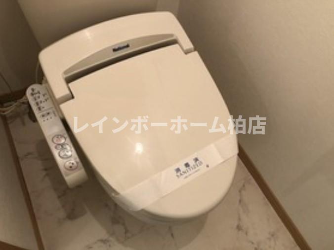 特典：仲介手数料が無料です!!のトイレ|トイレもきれいです