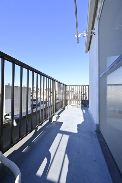 【バルコニー】