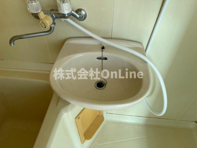 ヴォラージュ久宝園の洗面所