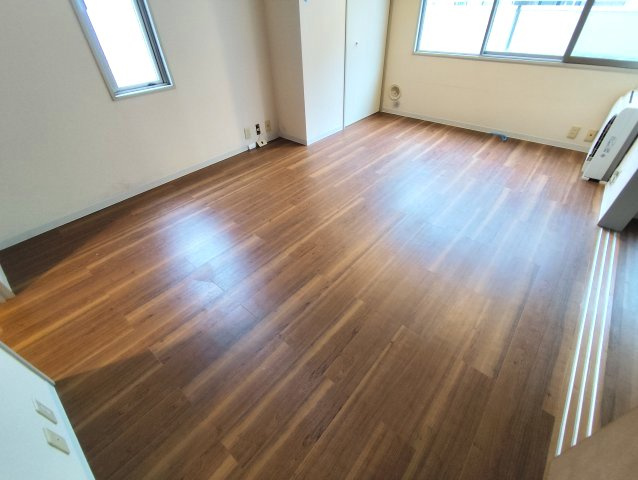 CITY HOUSE ISHIKIの居間・リビング
