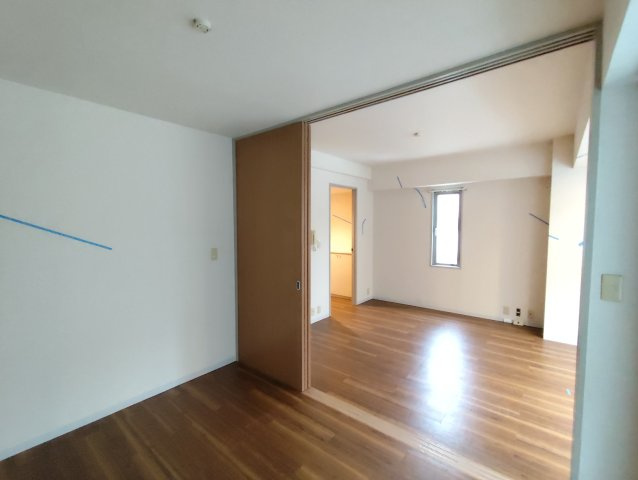 CITY HOUSE ISHIKIの居間・リビング