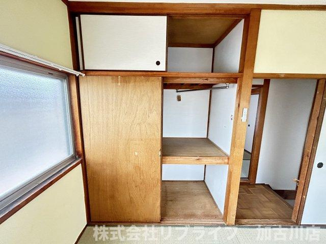 二屋戸建ての収納