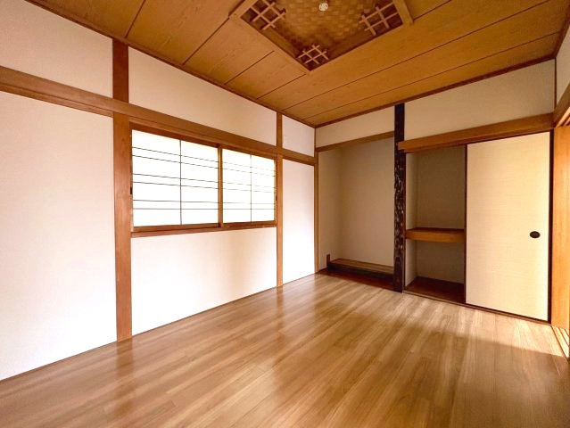 羽曳野市はびきの１丁目の一戸建ての寝室