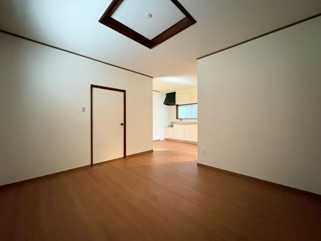 羽曳野市はびきの１丁目の一戸建ての居間・リビング