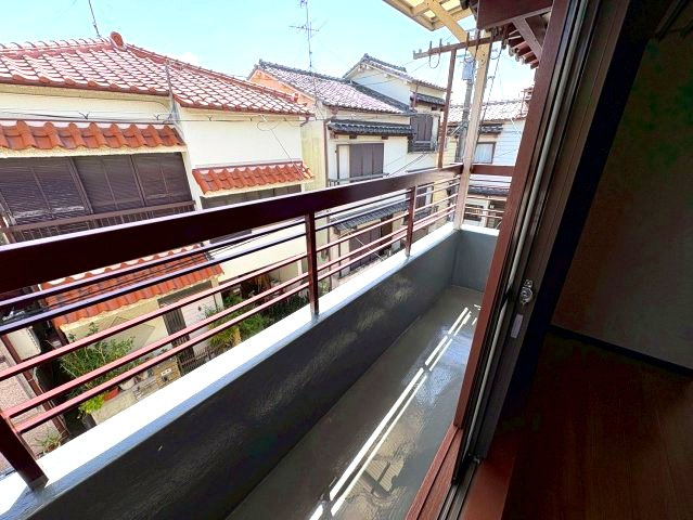 羽曳野市はびきの１丁目の一戸建てのバルコニー