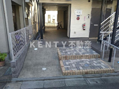 【エントランス】 | レオパレス門咲 | 建物の内部です