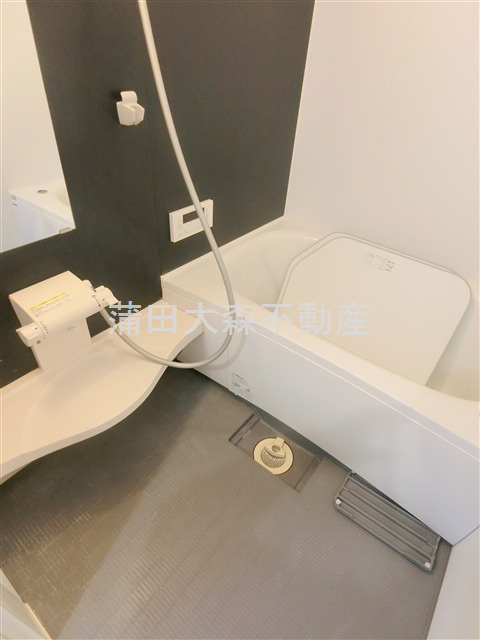 Alivio桜坂の浴室