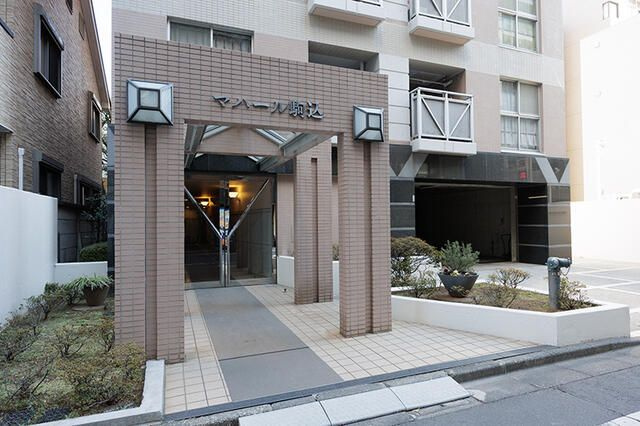 マハール駒込のエントランス