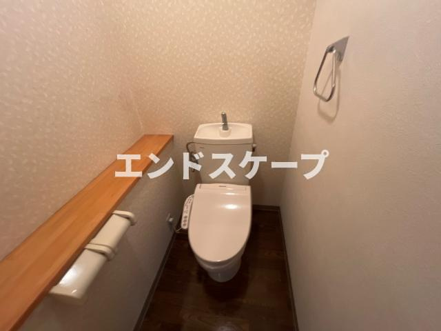 エスポアールＫのトイレ|シャワー付トイレ
高崎、前橋のお部屋探しはエンドスケープまで！お客様の理想お聞かせ下さい♪